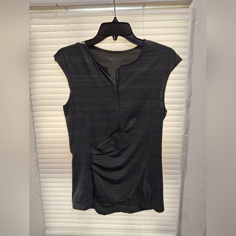 Athleta 1/4 zip sleeveless athletic shirt with zipper pocket back